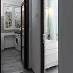 Old Deluxe - River View !