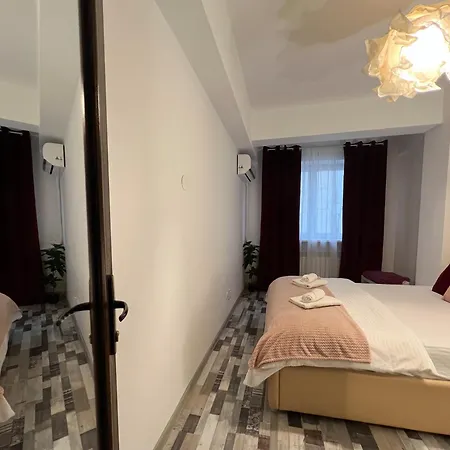 Old Deluxe - River View ! * Bucharest