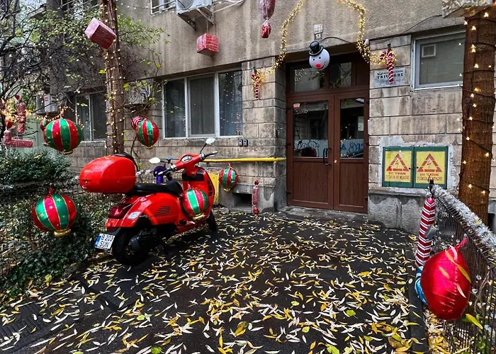 Old Deluxe - River View !