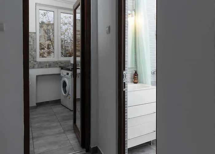 Old Deluxe - River View !