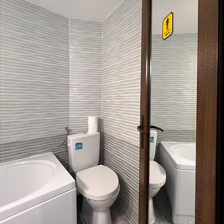 Old Deluxe - River View ! * Bucarest