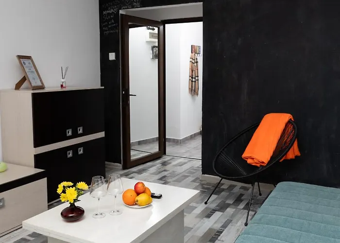 Old Deluxe - River View ! *