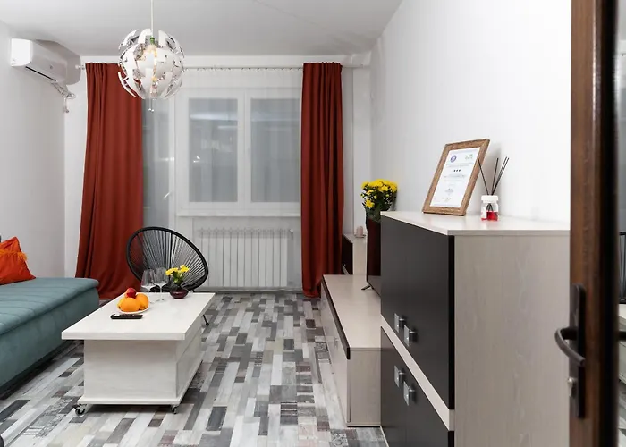 Old Deluxe - River View ! Apartment Bukarest