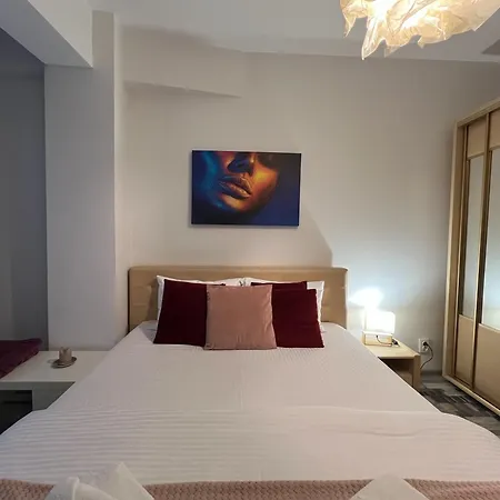 Old Deluxe - River View ! Apartamento *